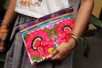 泰国进口 民族风 老绣包手提包 提花刺绣手拿包钱包 绿叶红花