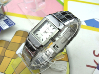 龙波专柜正品石英表女款手表女表腕表时装表不锈钢水钻2015新款