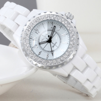 瑞士正品女款白色陶瓷表防水女士时装陶瓷表韩版手表休闲石英腕表