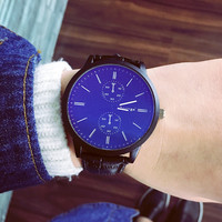 韩版时尚手表男女士防水商务皮带学生腕表潮流幻蓝光时尚石英手表