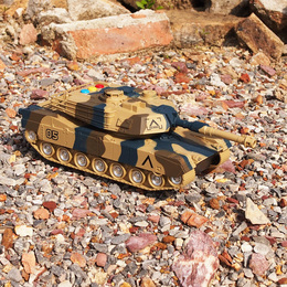 正品 军事模型玩具 会讲故事音乐灯光坦克战车惯性回力车男孩早教