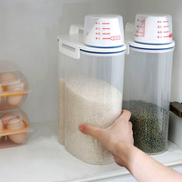 日本米桶密封罐塑料米箱防潮防虫厨房米缸储米罐家用储物罐2kg
